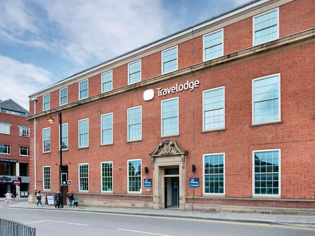 Travelodge Chester Central Exteriér fotografie